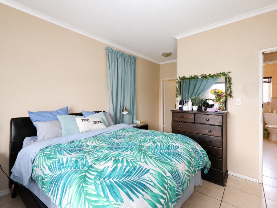 3 Bedroom Property for Sale in Parklands Western Cape